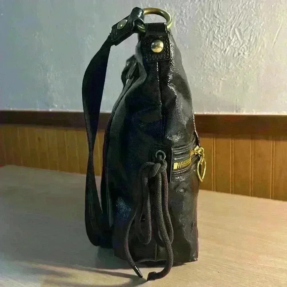 Coach “Daisy” Liquid Gloss Black Patent Leather Bag - Picture 2 of 12